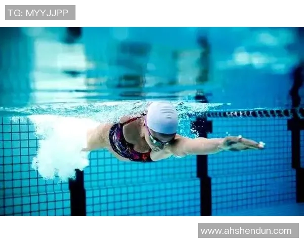 自由泳技术解析与优化训练方法全方位指南