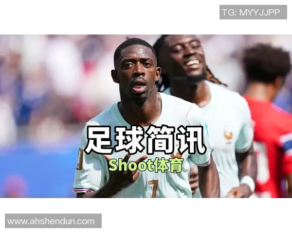 冬季温暖时尚男足球明星的帽子选择与搭配技巧解析